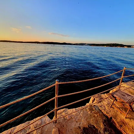 In Mit Terrasse Und Meerblick Rovinj